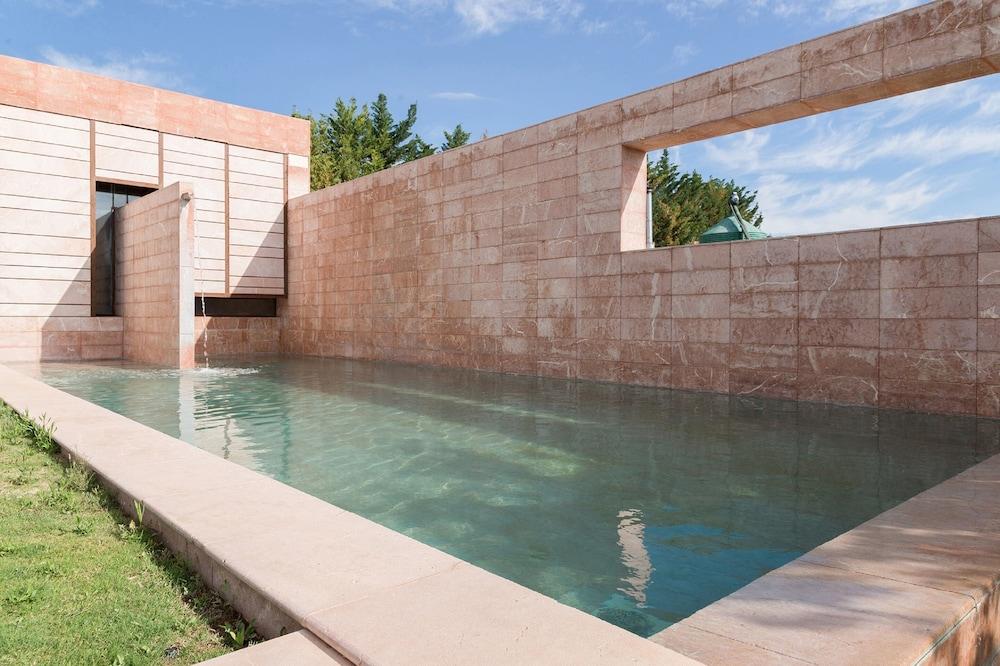 Hotel Spa La Romana, The Originals Relais Экстерьер фото