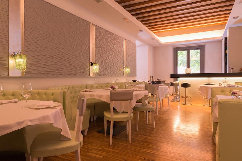 Hotel Spa La Romana, The Originals Relais Экстерьер фото